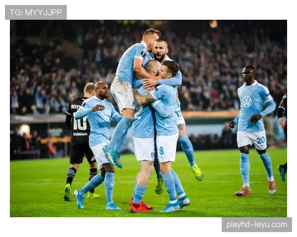 穆西亚拉训练专注度爆表，状态回暖全力备战新赛季